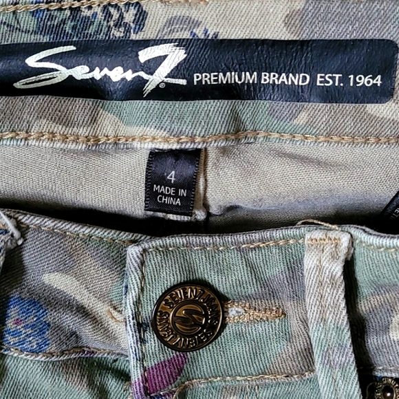 Seven7 Floral Camo jeans size 4 - Picture 2 of 7